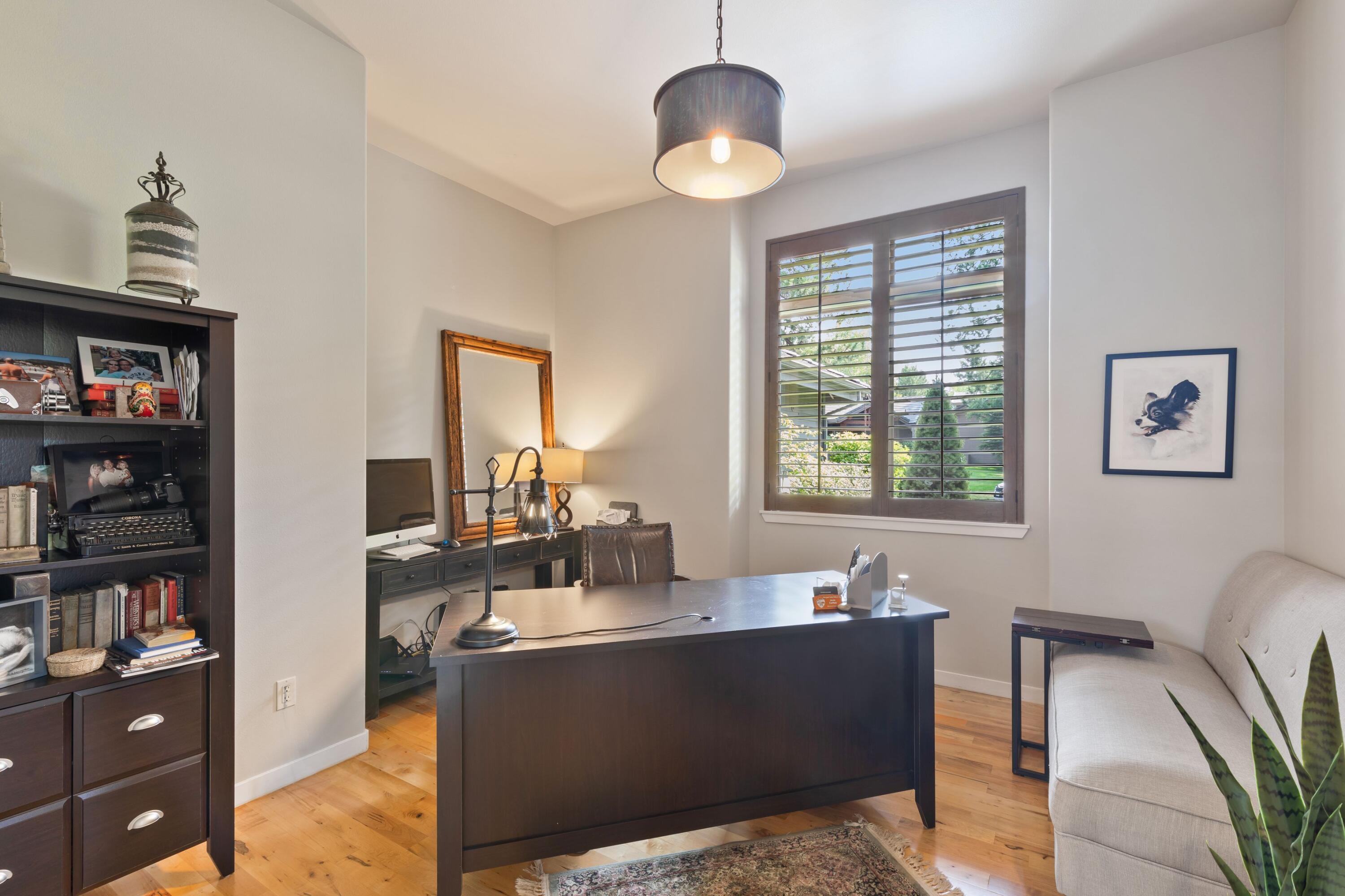 Broken Top - Residential