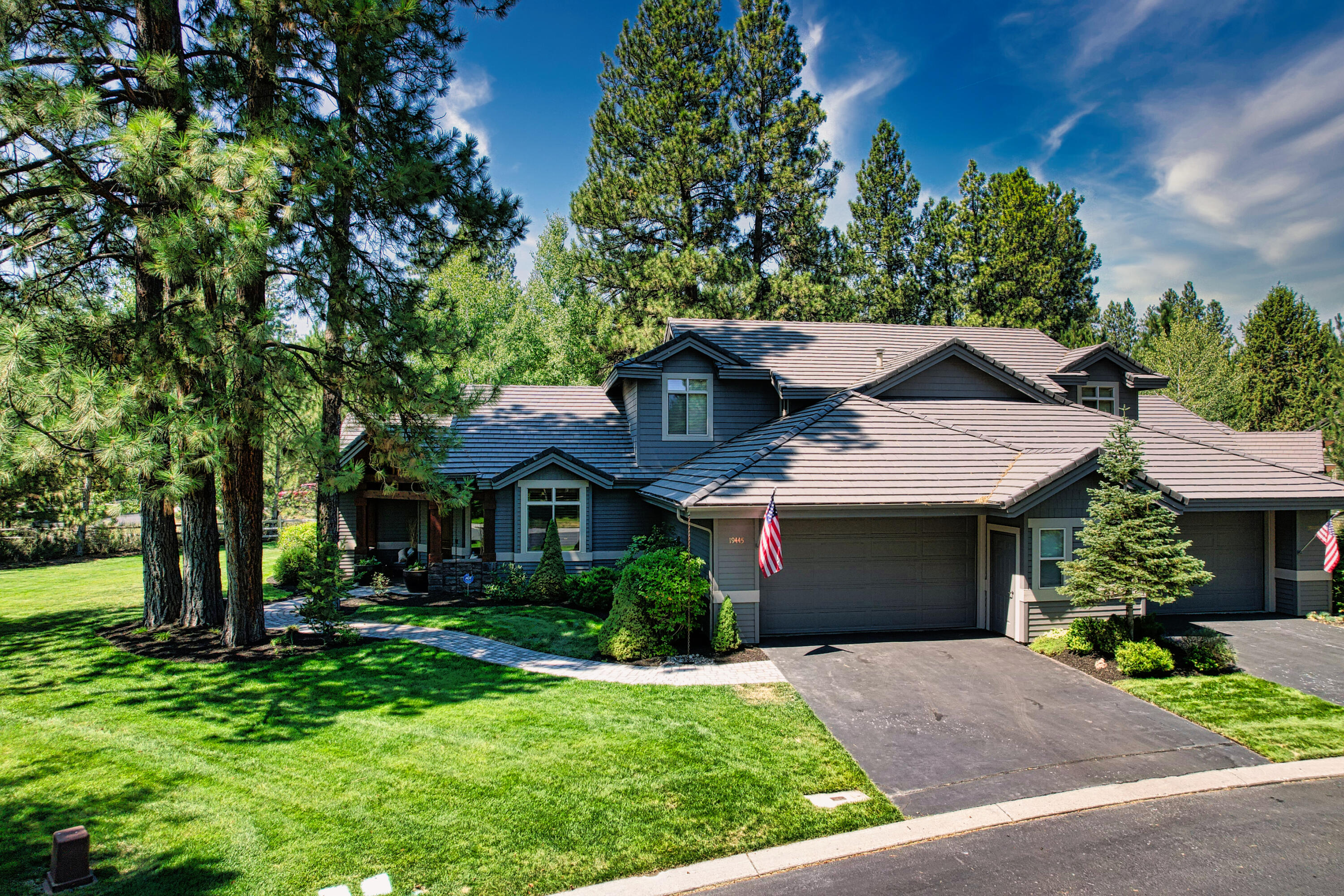 Broken Top - Residential