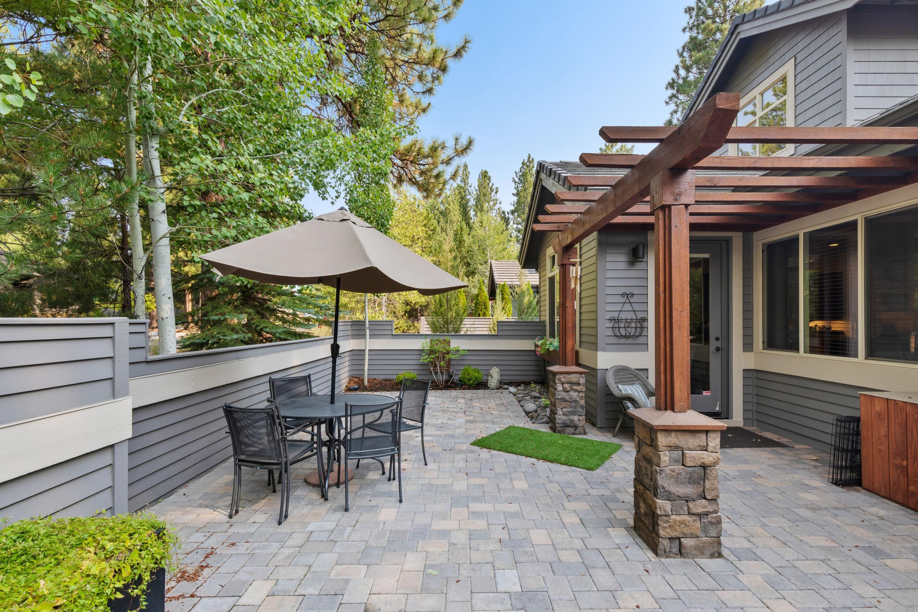 Broken Top - Residential