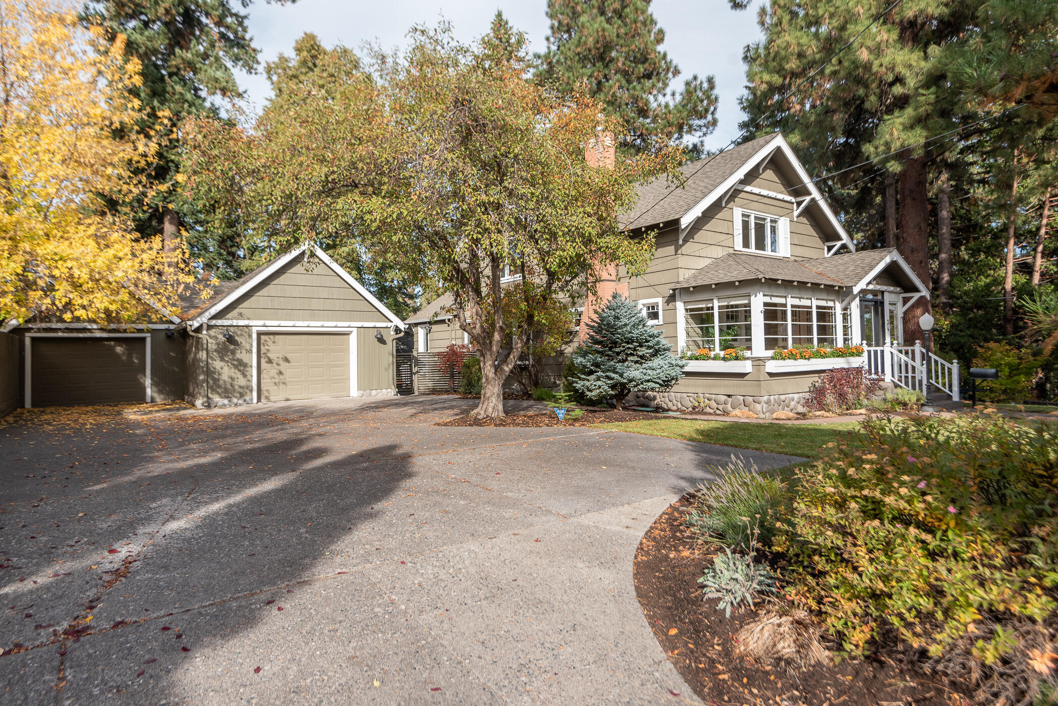 River Terrace - Residential