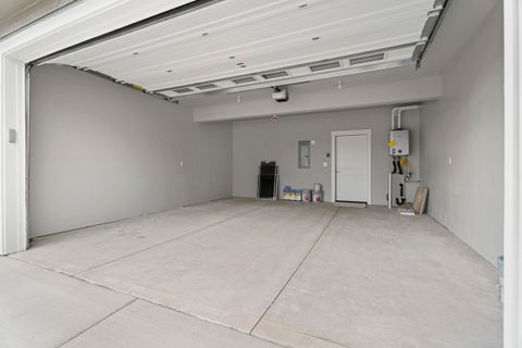 Tiny photo for 3937 SW Coyote Avenue #Lot 154, Redmond, OR 97756 (MLS # 220210392)