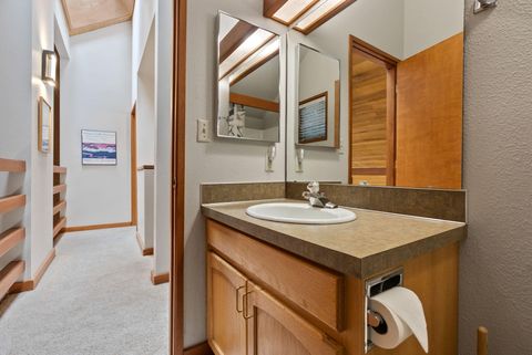 Tiny photo for 13692 Owls Clover, RH9, Black Butte Ranch, OR 97759 (MLS # 220210691)