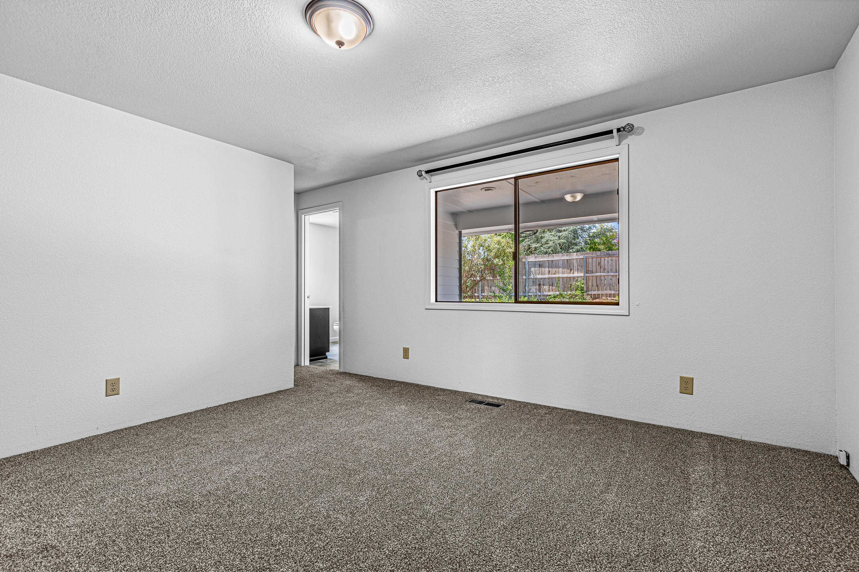 Montcrest Villa - Residential