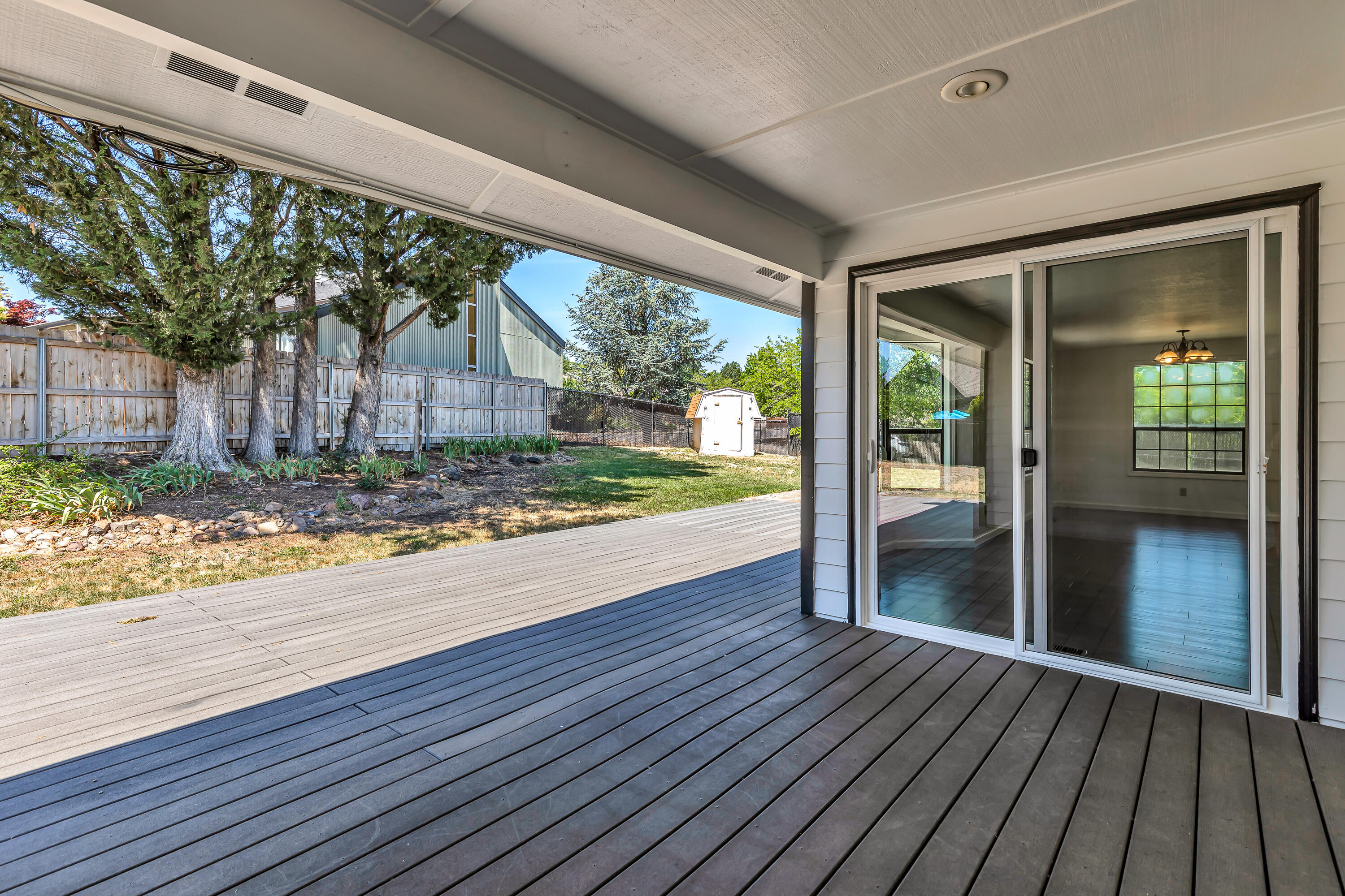 Montcrest Villa - Residential