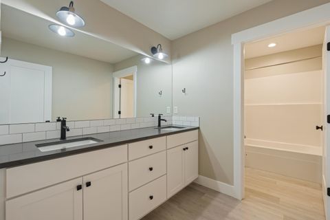 Tiny photo for 775 NE Franklin Avenue, Bend, OR 97701 (MLS # 220214204)