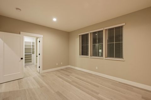 Tiny photo for 775 NE Franklin Avenue, Bend, OR 97701 (MLS # 220214204)