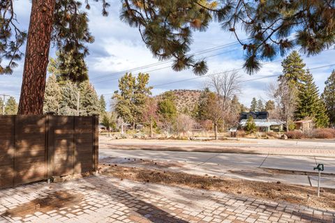 Tiny photo for 775 NE Franklin Avenue, Bend, OR 97701 (MLS # 220214204)