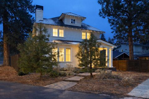 775 NE Franklin Avenue Bend OR 97701