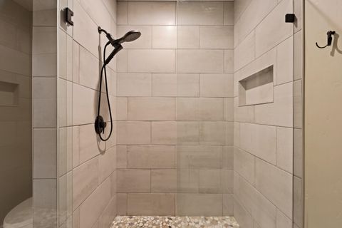 Tiny photo for 775 NE Franklin Avenue, Bend, OR 97701 (MLS # 220214204)