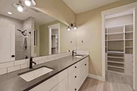 Tiny photo for 775 NE Franklin Avenue, Bend, OR 97701 (MLS # 220214204)