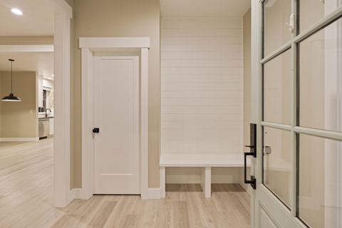 Tiny photo for 775 NE Franklin Avenue, Bend, OR 97701 (MLS # 220214204)