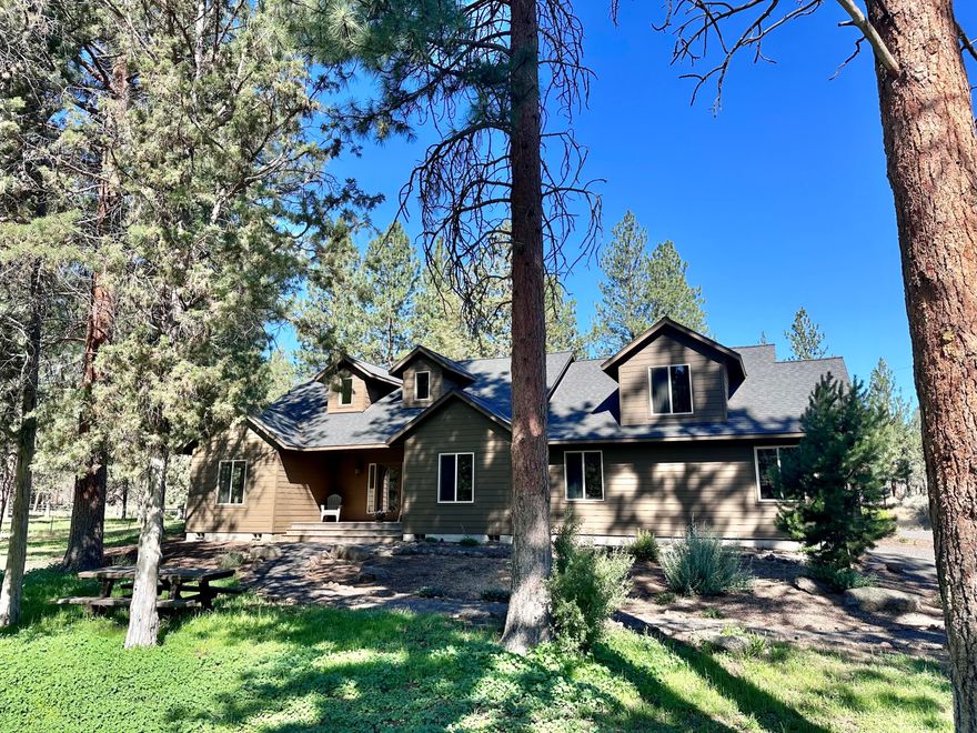 This unique Solaire Green built, nature lover's paradise, embodies the essence of country living. This 40 acre private estate showcases a 3 bedroom, 2 bath home, 3 stall barn, and artisan studio/shed. Main home has open floor plan with vaulted ceiling in the great room. Main level primary bedroom and a large bonus room upstairs. Outside you will find the large barn equipped with two tack rooms, open area for hay storage, fenced corrals and paddocks with underground sprinklers. Artisan studio/shed provides a space for the creative or extra storage needs. Come relax in this private oasis. MUST SEE!!!