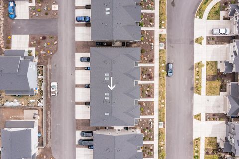 Tiny photo for 61622 SE Depot Loop, Bend, OR 97702 (MLS # 220219427)