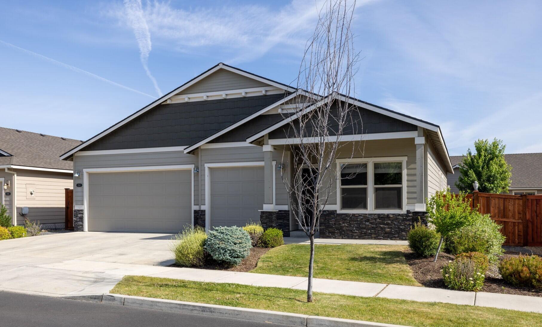 27 Elm - Residential