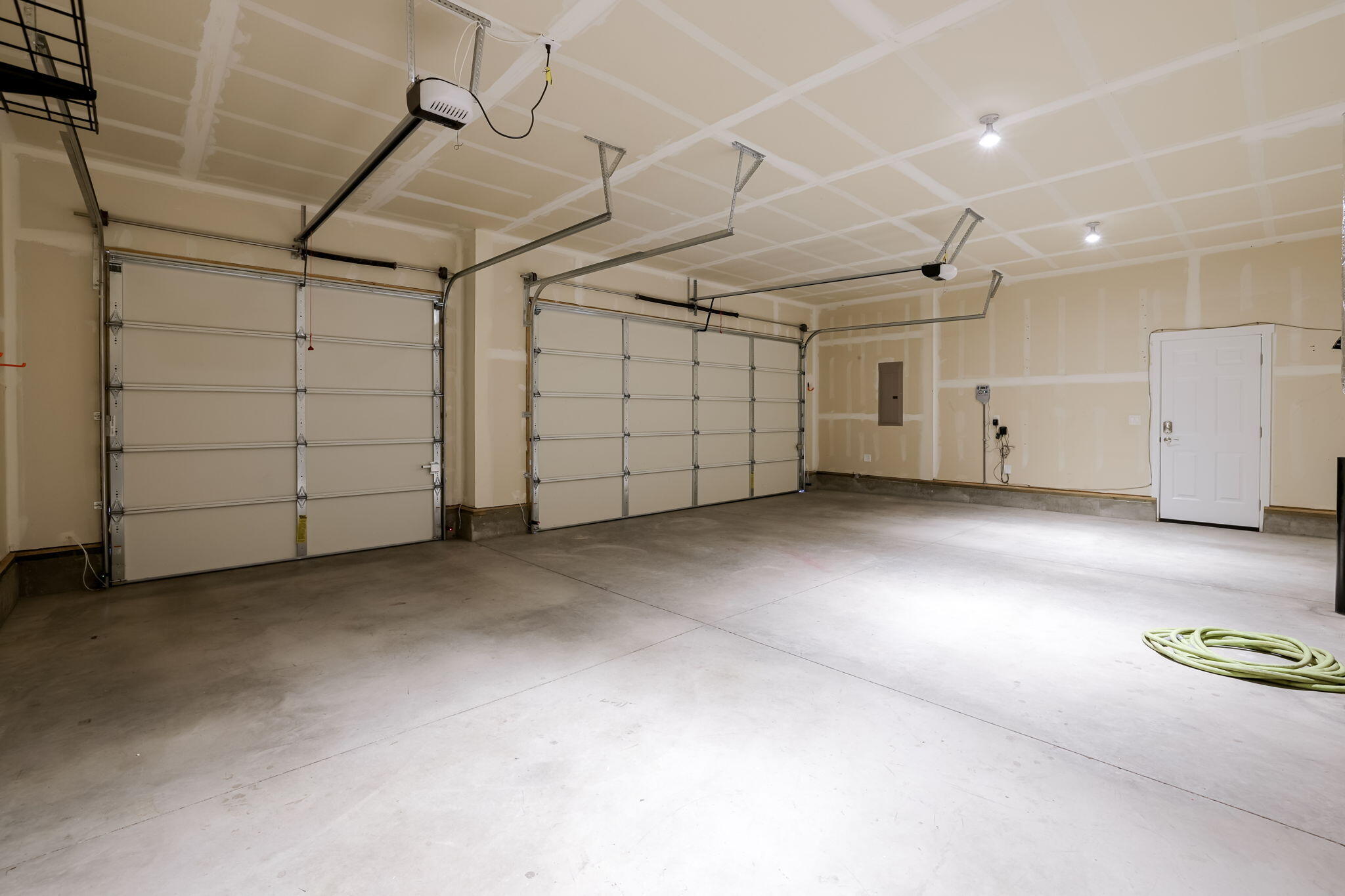 27 Elm - Residential