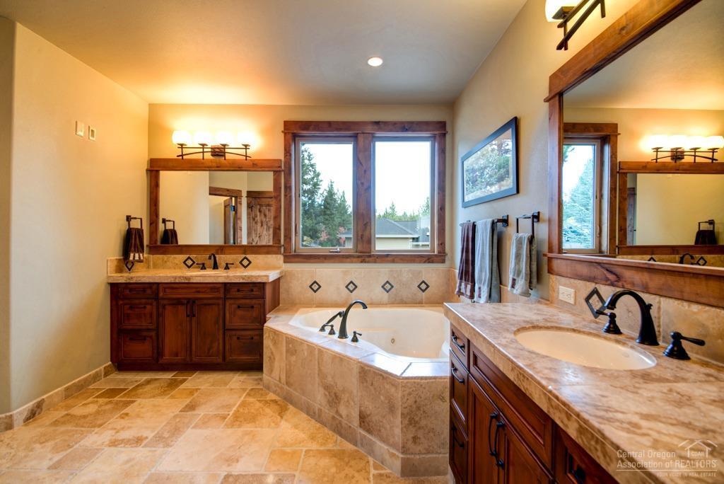 Awbrey Glen - Residential