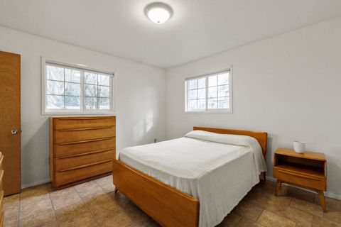 Tiny photo for 4003 Mazama Drive, Klamath Falls, OR 97603 (MLS # 220215062)