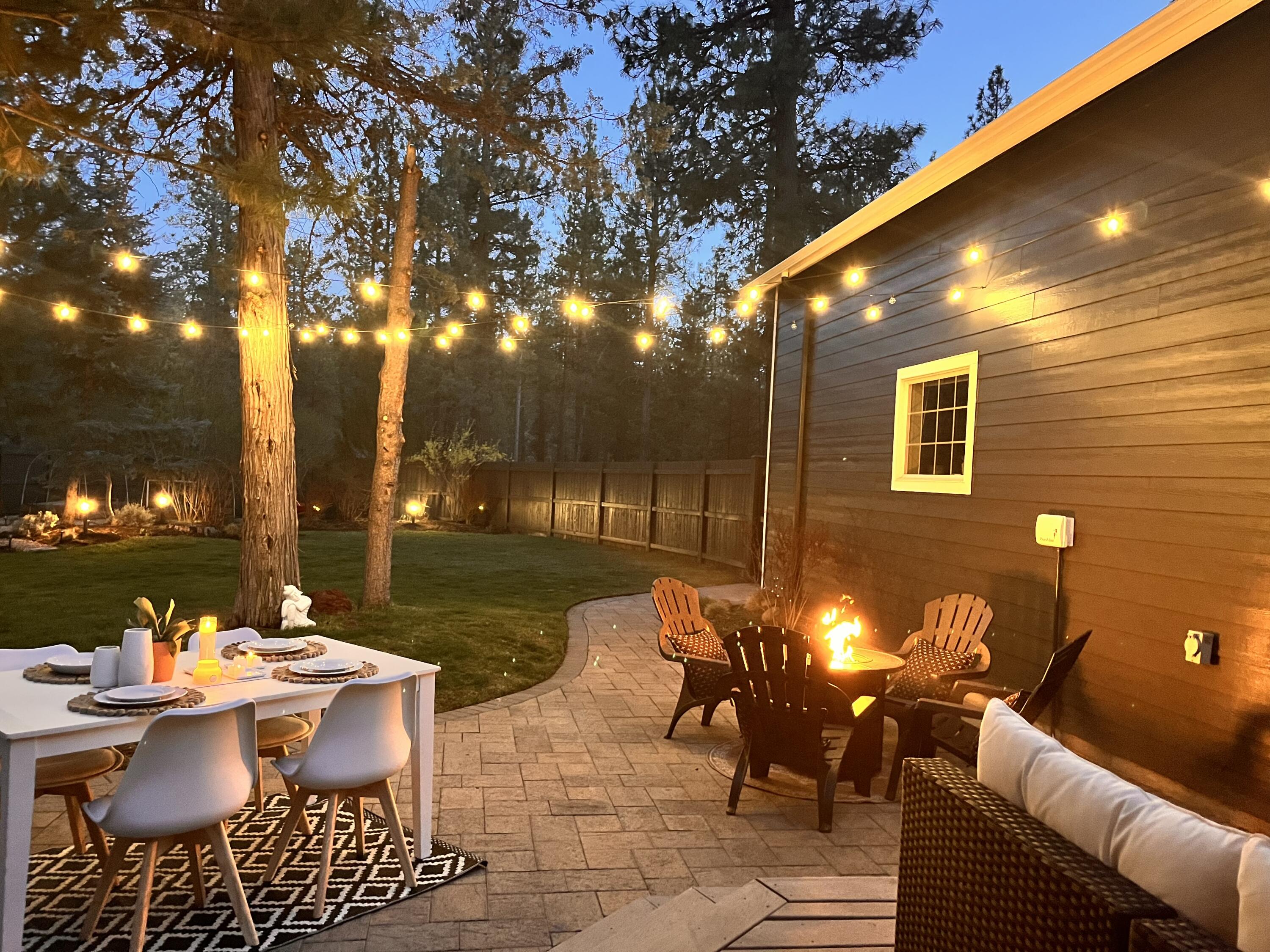 1117 E Creekside Court