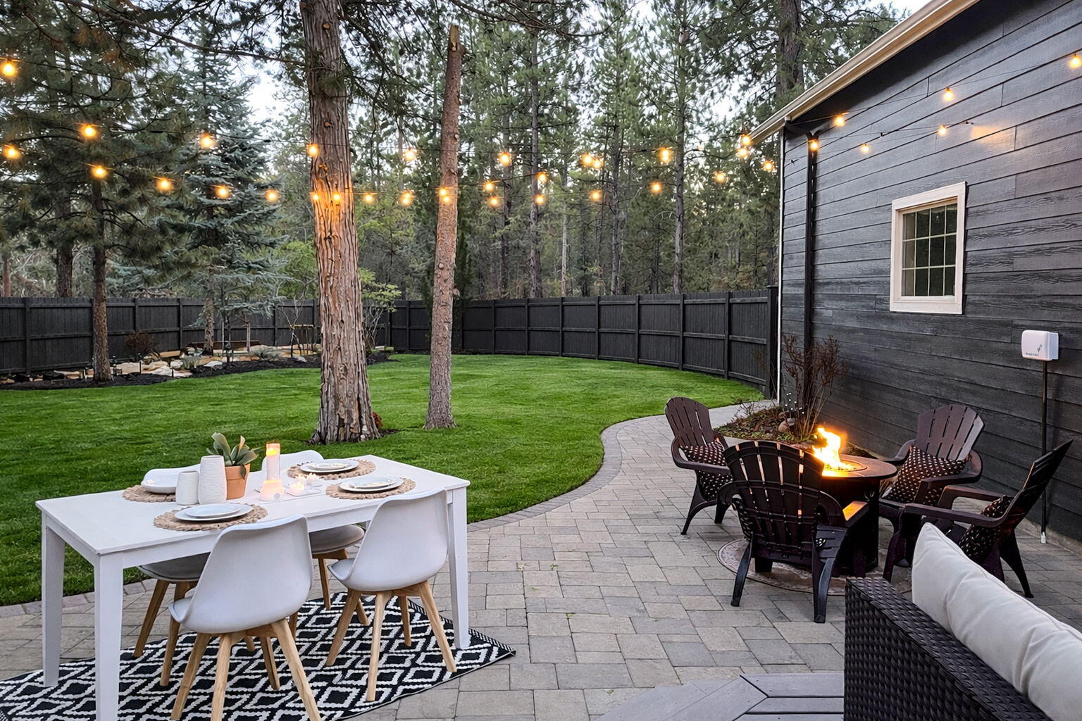 1117 E Creekside Court