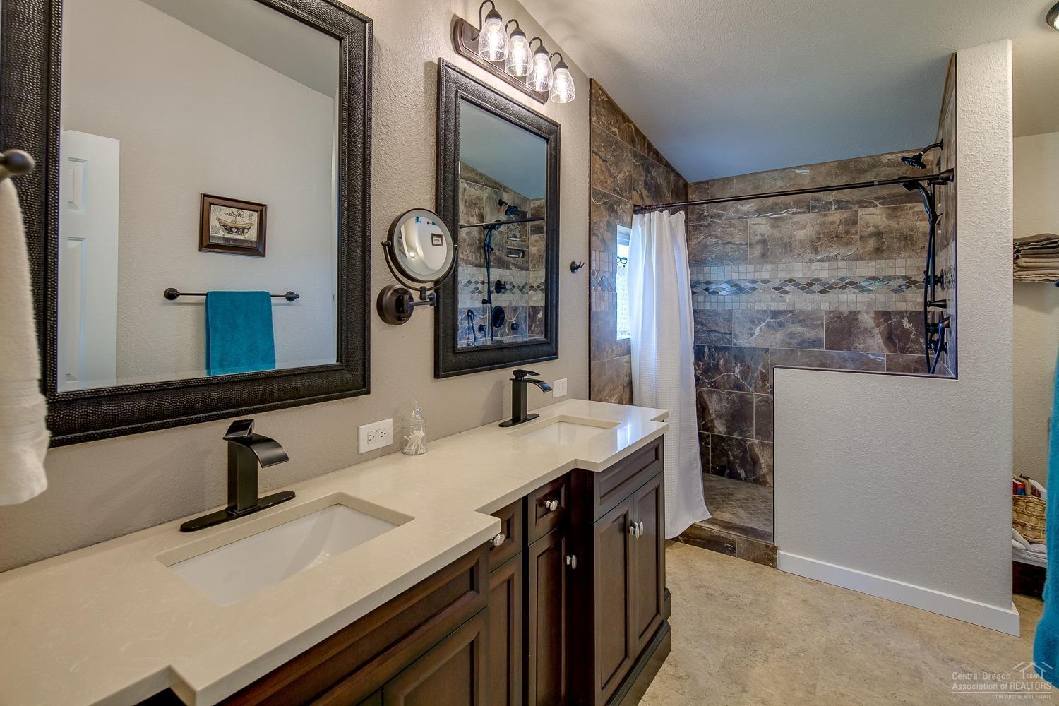 Shamrock Estate - Residential