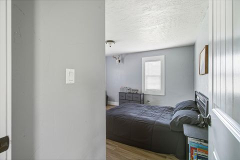 Tiny photo for 704 SE Elm Street, Prineville, OR 97754 (MLS # 220213115)