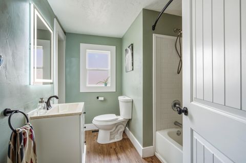 Tiny photo for 704 SE Elm Street, Prineville, OR 97754 (MLS # 220213115)