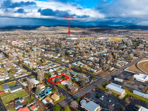 Tiny photo for 704 SE Elm Street, Prineville, OR 97754 (MLS # 220213115)