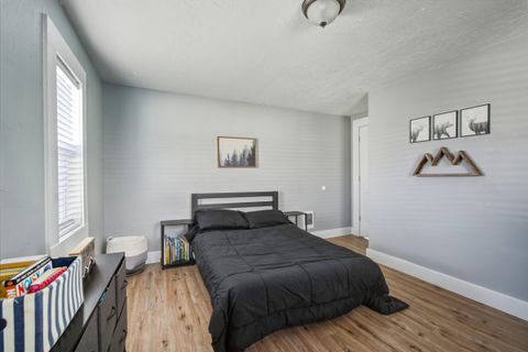 Tiny photo for 704 SE Elm Street, Prineville, OR 97754 (MLS # 220213115)