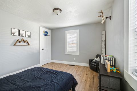 Tiny photo for 704 SE Elm Street, Prineville, OR 97754 (MLS # 220213115)