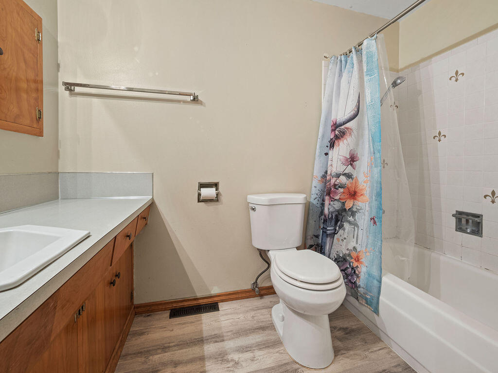 Mazama Gardens - Residential