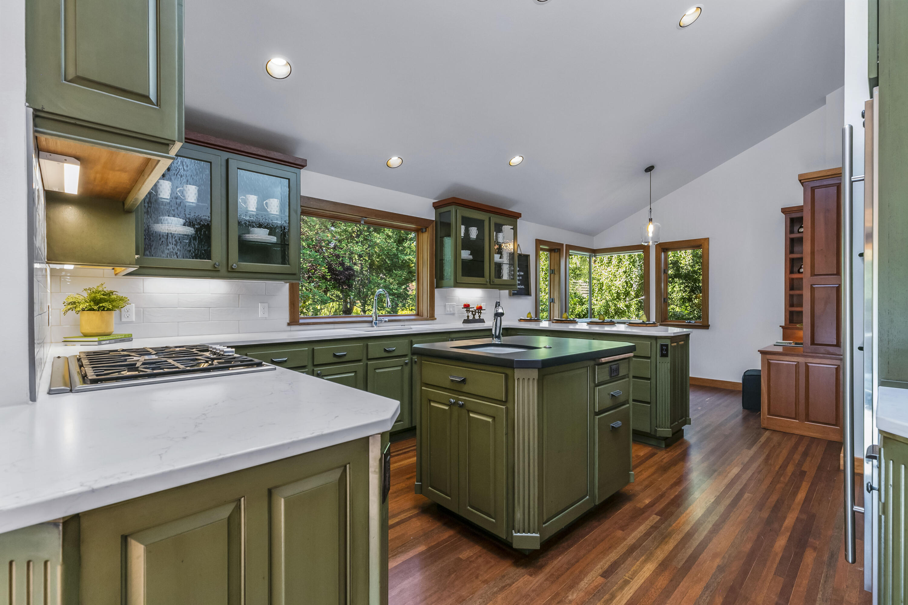 Mtn Gate - Residential