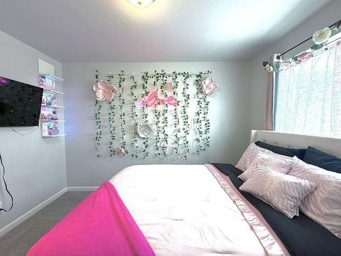 Tiny photo for 16496 Pine Creek Dr Crk, La Pine, OR 97739 (MLS # 220213245)