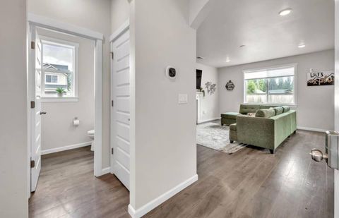 Tiny photo for 16496 Pine Creek Dr Crk, La Pine, OR 97739 (MLS # 220213245)