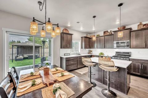 Tiny photo for 16496 Pine Creek Dr Crk, La Pine, OR 97739 (MLS # 220213245)