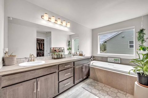 Tiny photo for 16496 Pine Creek Dr Crk, La Pine, OR 97739 (MLS # 220213245)