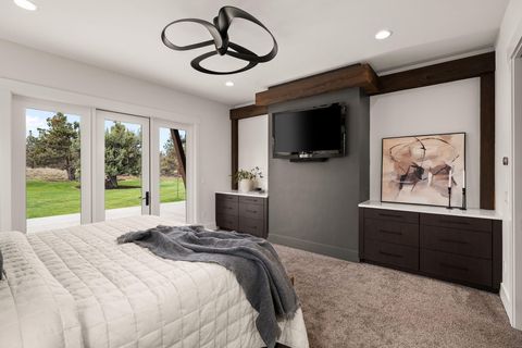 Tiny photo for 20055 Pacific Heights Road, Bend, OR 97703 (MLS # 220221303)