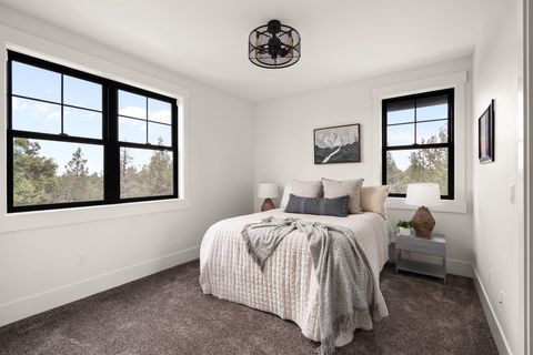 Tiny photo for 20055 Pacific Heights Road, Bend, OR 97703 (MLS # 220221303)