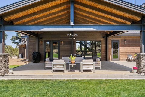 Tiny photo for 20055 Pacific Heights Road, Bend, OR 97703 (MLS # 220221303)