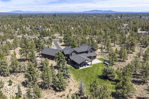 Tiny photo for 20055 Pacific Heights Road, Bend, OR 97703 (MLS # 220221303)