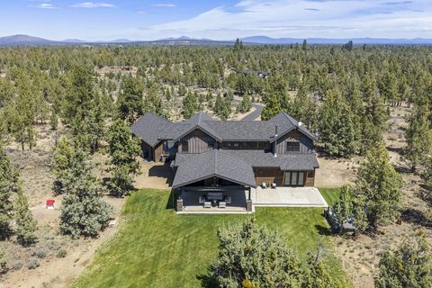 Tiny photo for 20055 Pacific Heights Road, Bend, OR 97703 (MLS # 220221303)