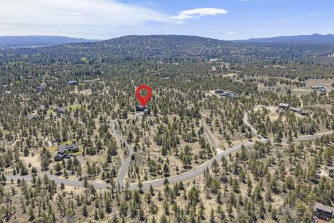 Tiny photo for 20055 Pacific Heights Road, Bend, OR 97703 (MLS # 220221303)