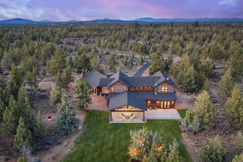 Tiny photo for 20055 Pacific Heights Road, Bend, OR 97703 (MLS # 220221303)