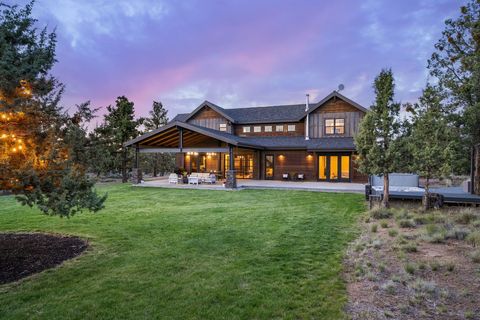 Tiny photo for 20055 Pacific Heights Road, Bend, OR 97703 (MLS # 220221303)