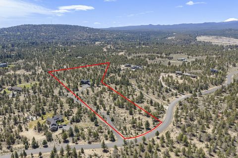Tiny photo for 20055 Pacific Heights Road, Bend, OR 97703 (MLS # 220221303)