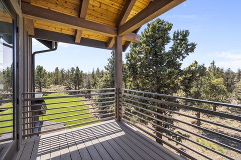 Tiny photo for 20055 Pacific Heights Road, Bend, OR 97703 (MLS # 220221303)