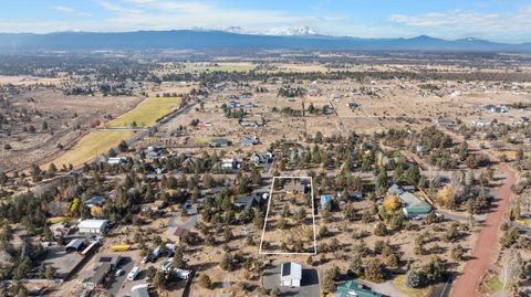 Tiny photo for 65050 92nd Street, Bend, OR 97703 (MLS # 220212024)