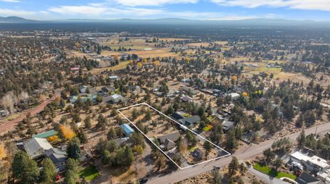 Tiny photo for 65050 92nd Street, Bend, OR 97703 (MLS # 220212024)