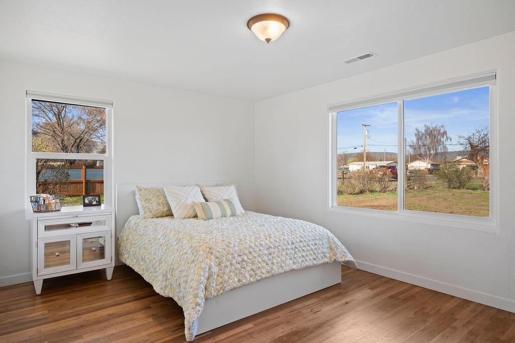 Homedale - Residential