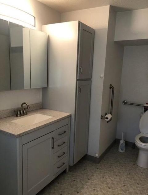 Tiny photo for 226 W Hartley Avenue, Hermiston, OR 97838 (MLS # 220211920)