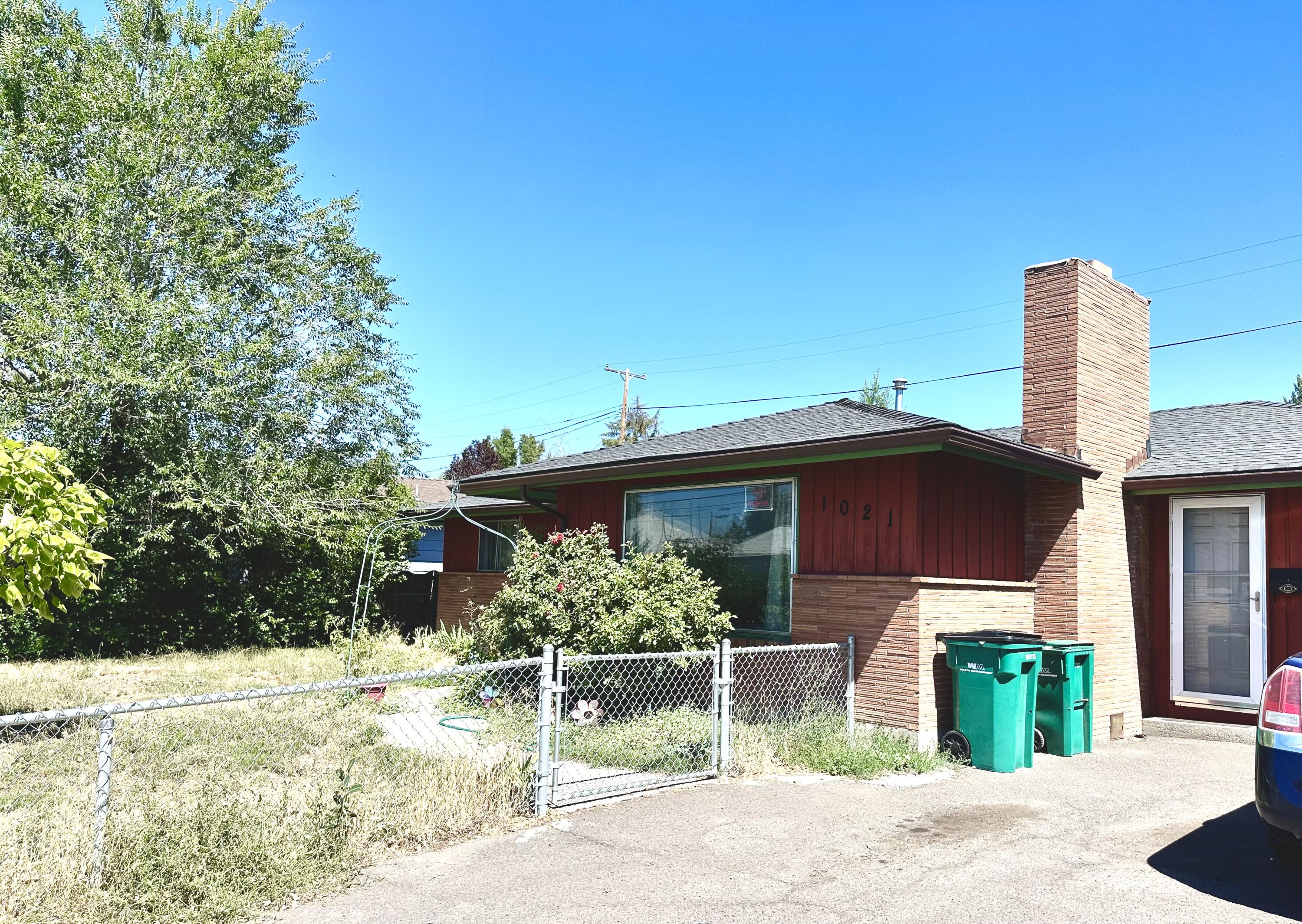 Old Orchard Manor - Residential